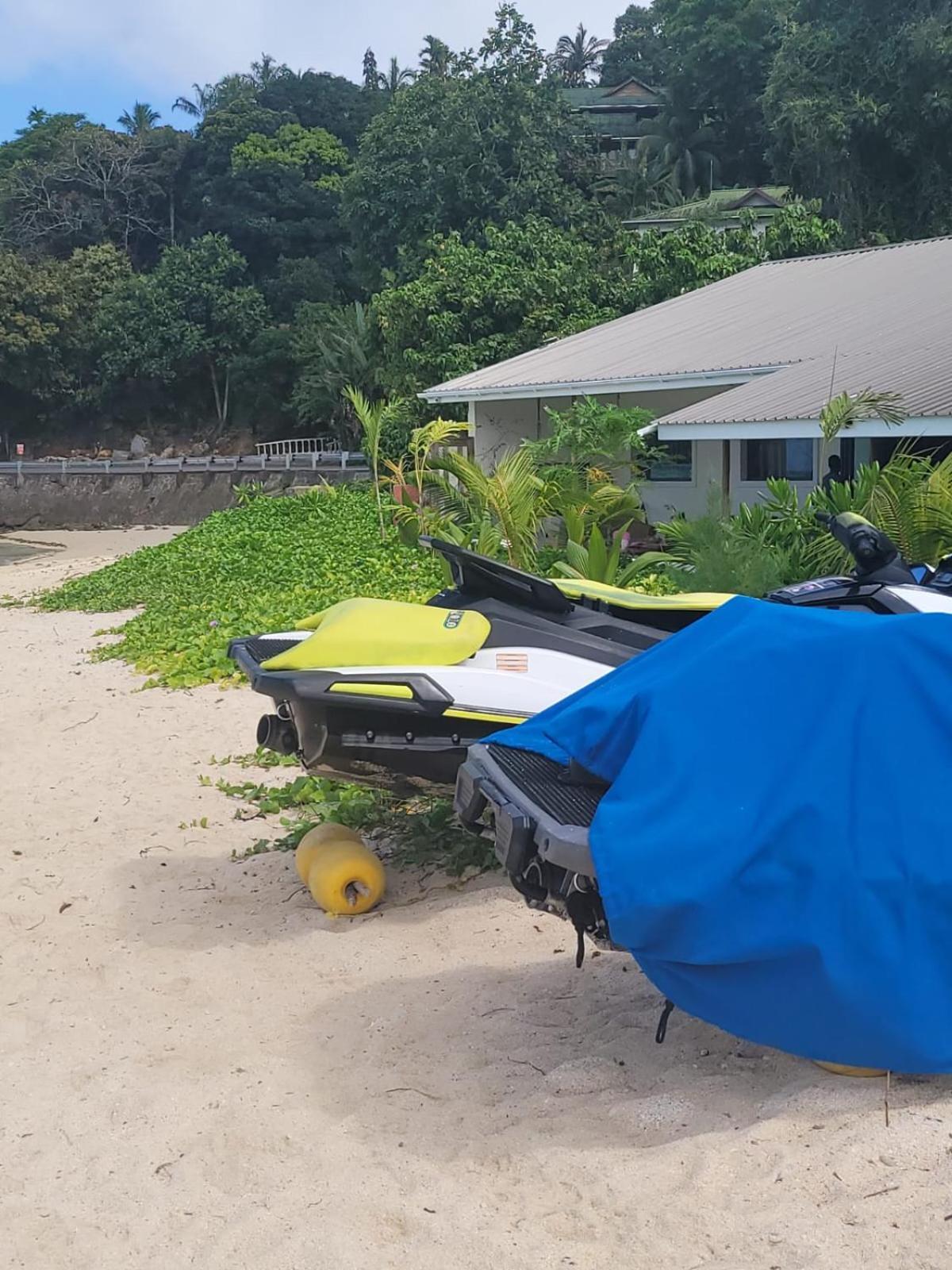 Sunset View Self Catering Apartment Anse Boileau ภายนอก รูปภาพ