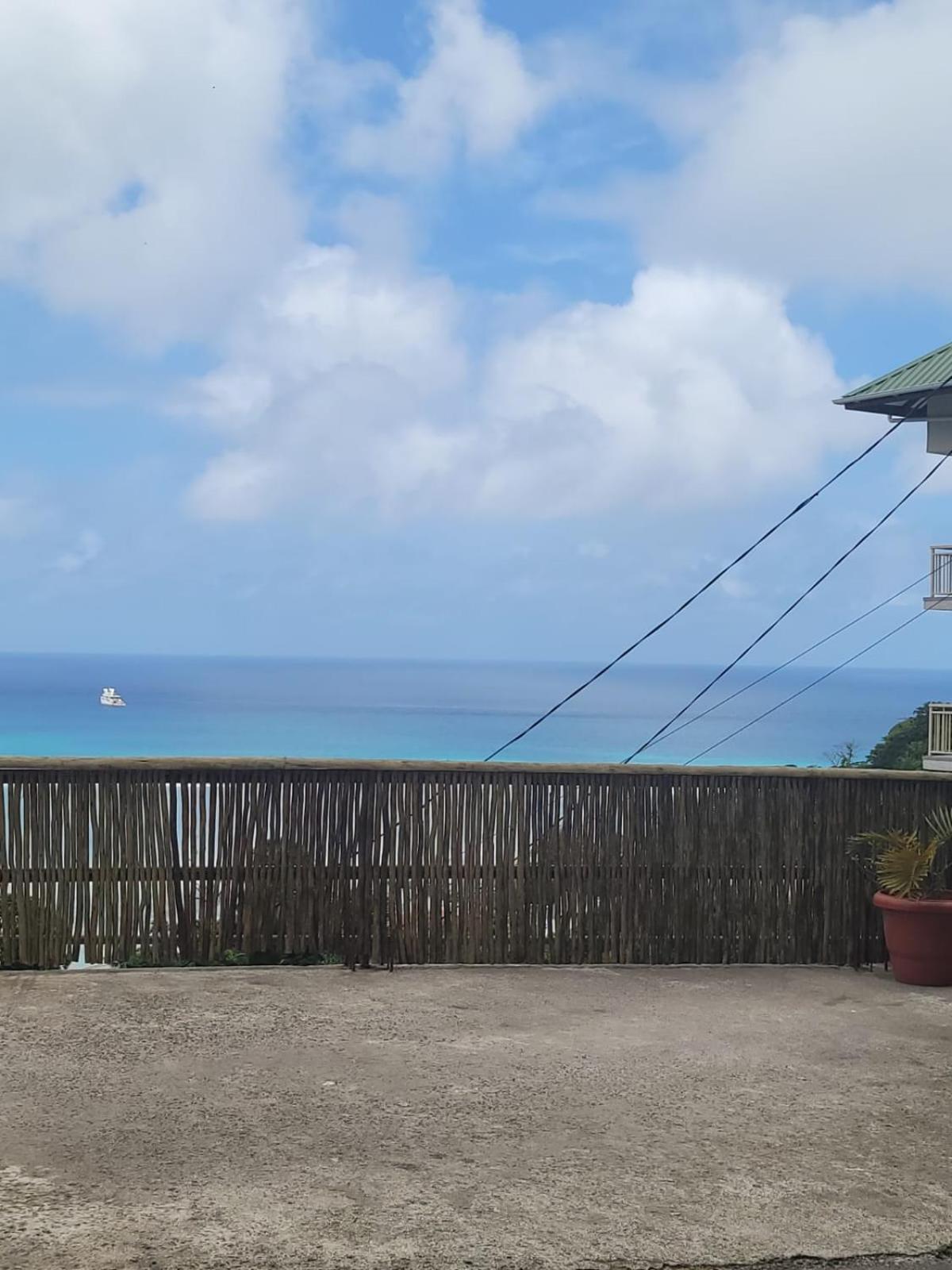 Sunset View Self Catering Apartment Anse Boileau ภายนอก รูปภาพ