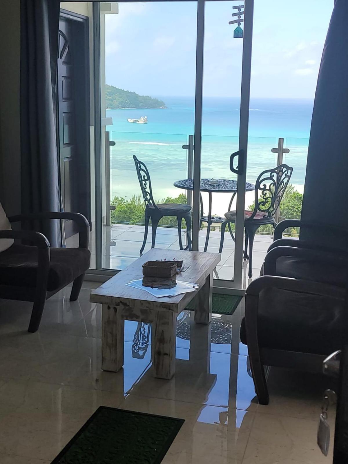 Sunset View Self Catering Apartment Anse Boileau ภายนอก รูปภาพ