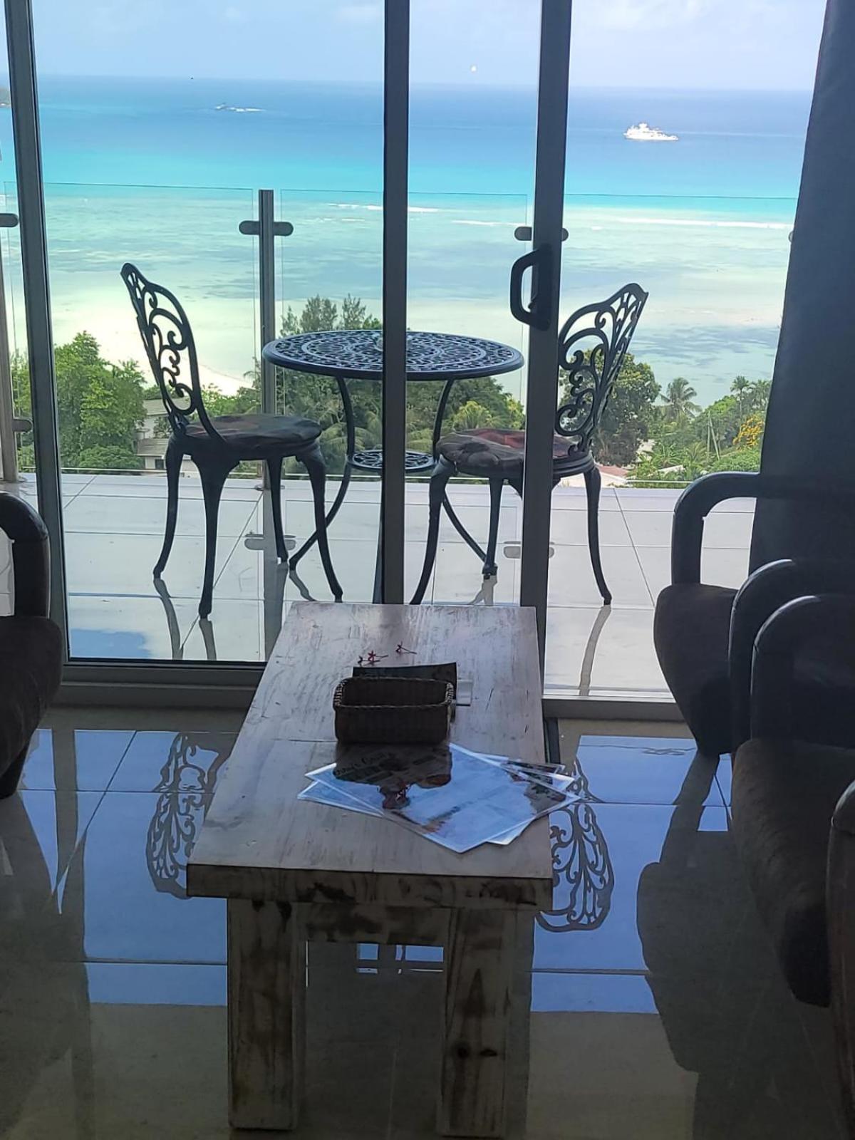 Sunset View Self Catering Apartment Anse Boileau ภายนอก รูปภาพ