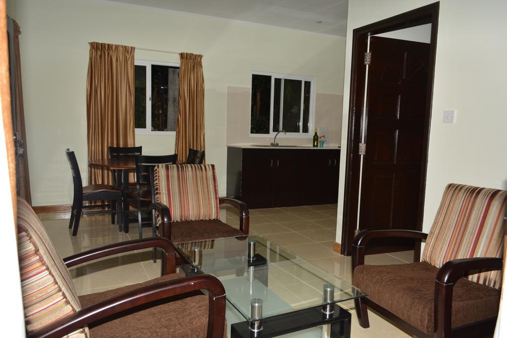 Sunset View Self Catering Apartment Anse Boileau ห้อง รูปภาพ