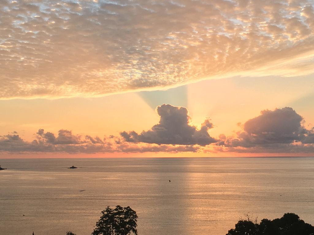 Sunset View Self Catering Apartment Anse Boileau ภายนอก รูปภาพ