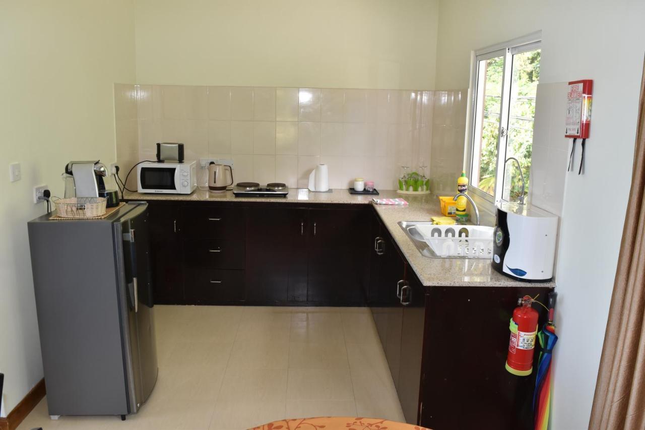 Sunset View Self Catering Apartment Anse Boileau ภายนอก รูปภาพ